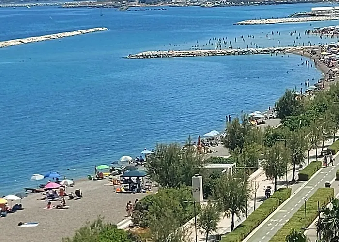 Arco Dei Tramonti
